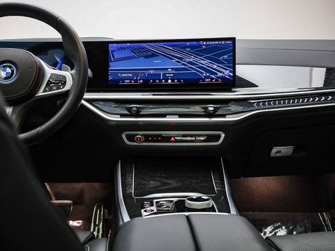 Certified 2025 BMW X5 xDrive50e w/ Executive Package image 14