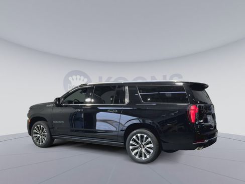 New 2026 Chevrolet Suburban High Country image 8
