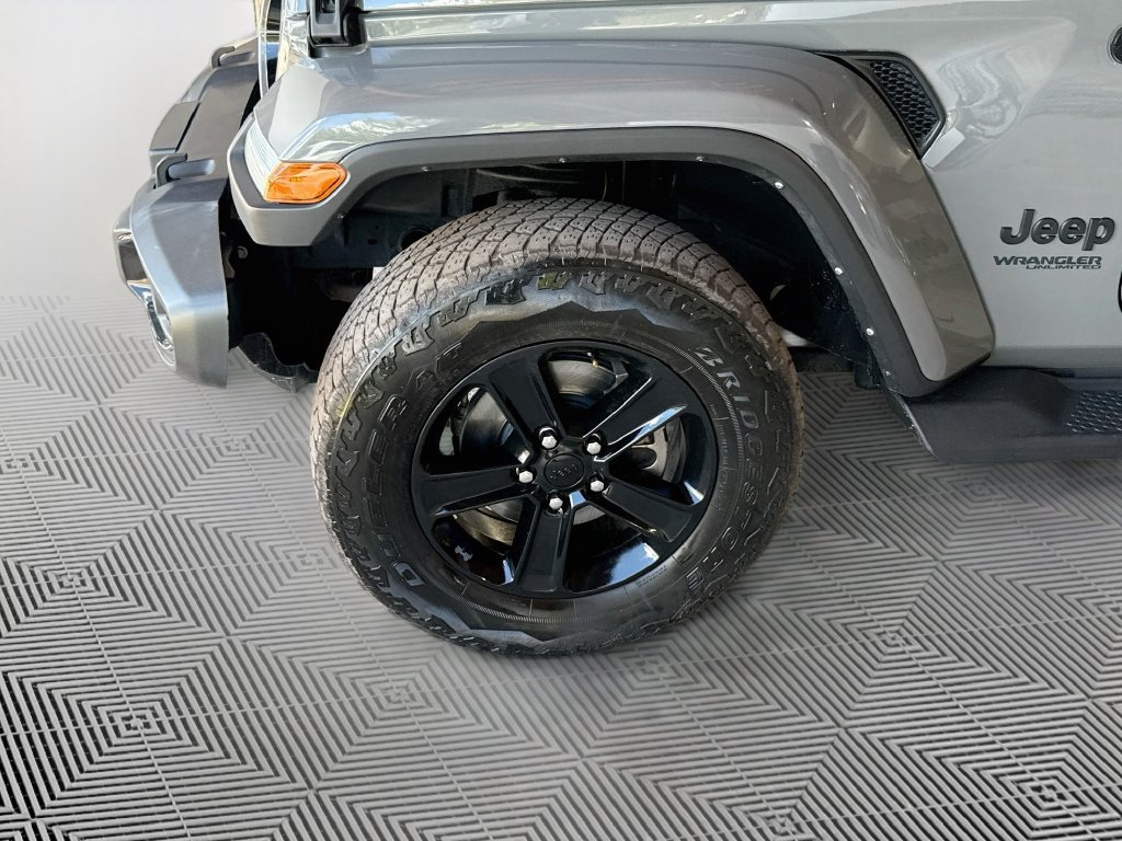 Certified 2022 Jeep Wrangler Unlimited Sahara AWD/4WD image 35