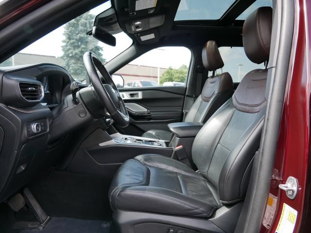 Used 2022 Ford Explorer Platinum w/ Equipment Group 601A AWD/4WD image 11