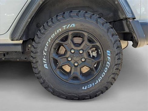Used 2023 Jeep Wrangler Unlimited w/ 8.4" Radio Group AWD/4WD image 9