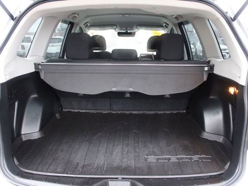 Used 2018 Subaru Forester 2.5i w/ Alloy Wheel Package image 12