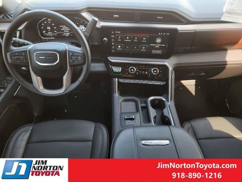 Used 2025 GMC Sierra 2500 Denali w/ Denali Reserve Package image 28