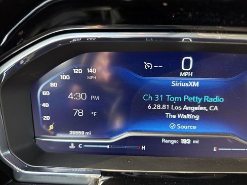 Used 2025 Chevrolet Silverado 2500 LTZ w/ LTZ Premium Package image 35