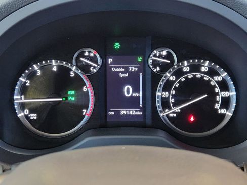 Used 2023 Lexus GX 460 Premium image 15