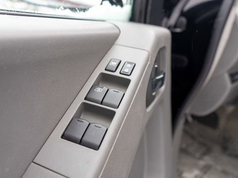 Used 2018 Nissan Frontier SV w/ Value Truck Package image 13