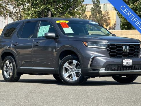 Certified 2025 Honda Pilot EX-L image 2