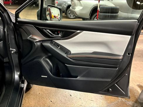 Used 2020 Subaru Crosstrek 2.0i Limited w/ Moonroof Package w/Navigation image 21