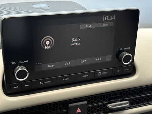 Used 2025 Honda HR-V LX image 19