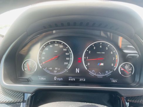 Used 2017 BMW X5 M image 25