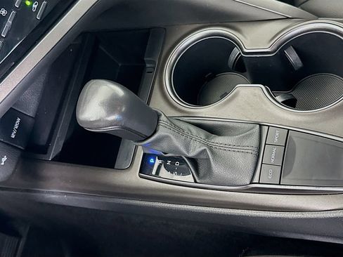 Certified 2024 Toyota Camry SE FWD image 16