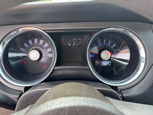 Used 2012 Ford Mustang Coupe image 12