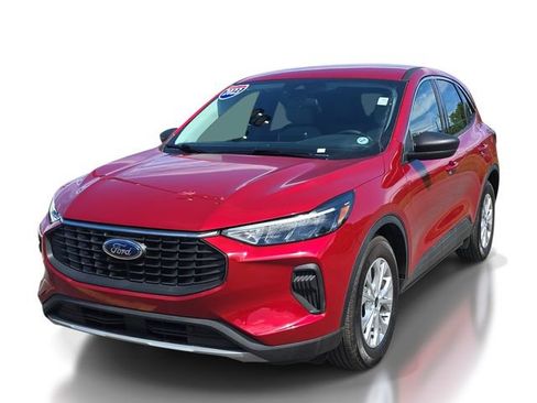 Certified 2023 Ford Escape Active w/ Cold Weather Package FWD image 2