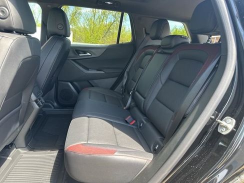 New 2026 Chevrolet Equinox RS w/ Convenience Package III AWD/4WD image 11