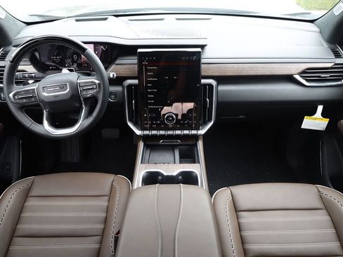 New 2026 GMC Acadia Denali Ultimate AWD/4WD image 20