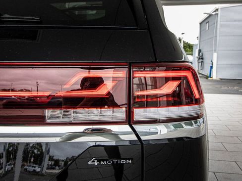 New 2026 Volkswagen Atlas SEL Premium R-Line AWD/4WD image 18
