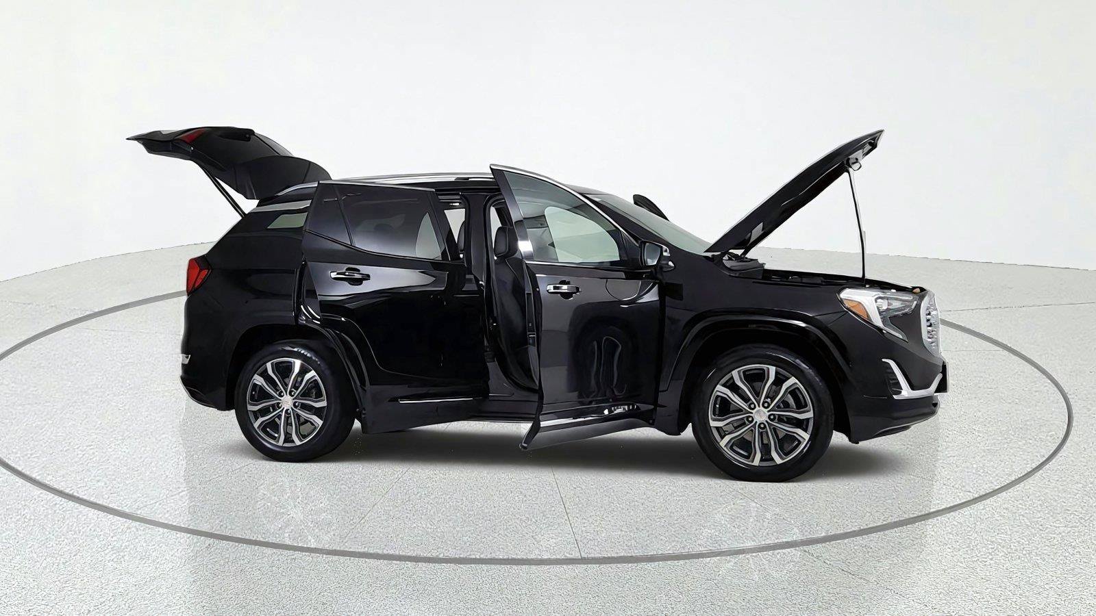 Used 2020 GMC Terrain Denali w/ Denali Premium Package AWD/4WD image 15