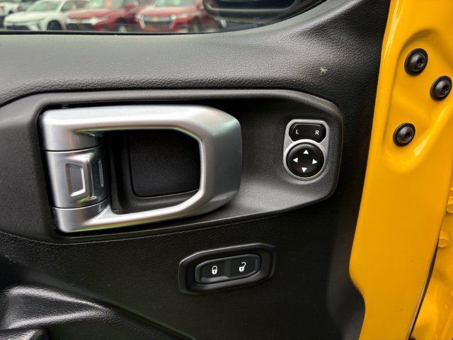 Used 2019 Jeep Wrangler Unlimited Rubicon AWD/4WD image 18
