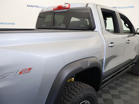 New 2026 Chevrolet Colorado ZR2 w/ Technology Package AWD/4WD image 7