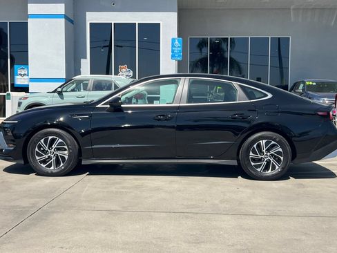 Used 2026 Hyundai Sonata Blue FWD image 8
