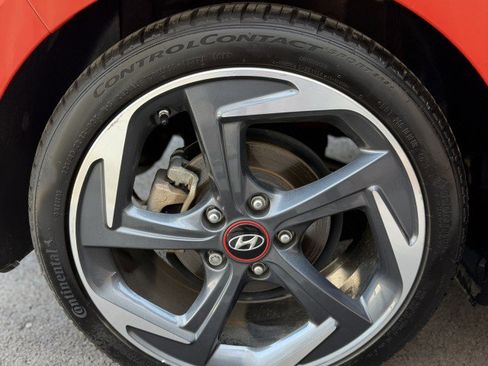 Used 2019 Hyundai Veloster Turbo Ultimate FWD image 4