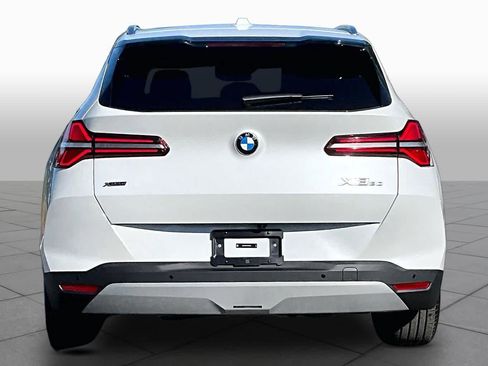 Used 2025 BMW X3 xDrive30i w/ Premium Package AWD/4WD image 5