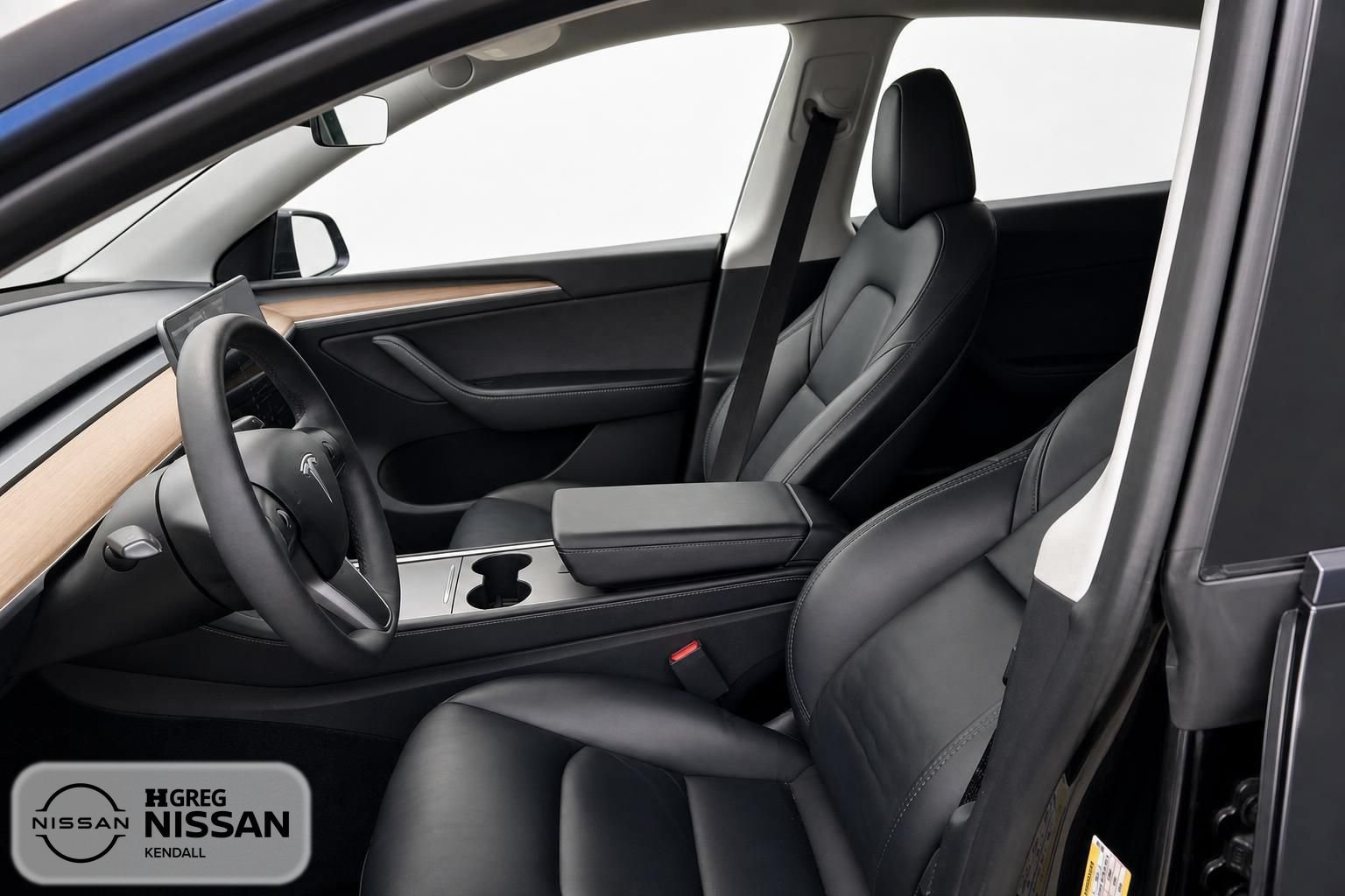 Used 2024 Tesla Model Y Long Range RWD image 7