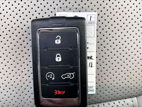 Used 2022 Jeep Wagoneer Series II image 24