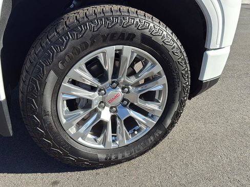 Used 2023 GMC Sierra 1500 Denali w/ Technology Package image 9