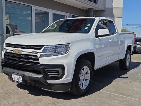 Used 2022 Chevrolet Colorado LT w/ Fleet Safety Package image 2