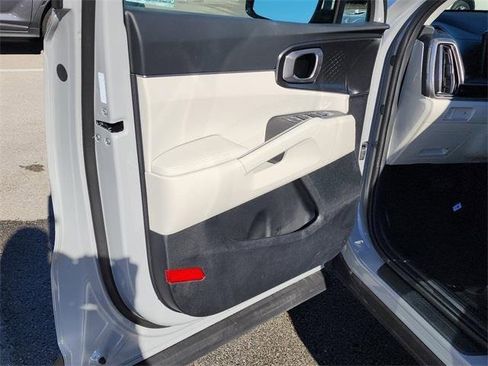 New 2026 Kia Sorento S image 11