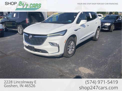 Used 2023 Buick Enclave Essence FWD image 1