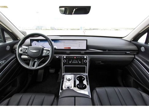 Used 2025 Genesis GV80 2.5T Standard image 9