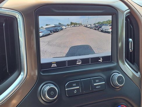 Used 2022 Chevrolet Silverado 1500 High Country image 5