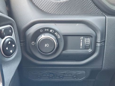 Used 2024 Jeep Wrangler Unlimited Rubicon 392 AWD/4WD image 27