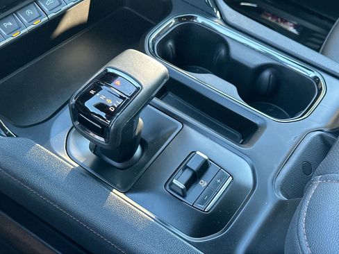 Used 2024 GMC Sierra 1500 AT4 w/ Technology Package image 20