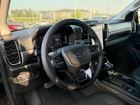 Certified 2025 Ford Ranger XLT w/ Trailer Tow Package image 13