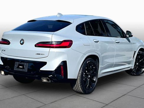 Used 2023 BMW X4 xDrive30i w/ M Sport Package AWD/4WD image 13