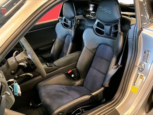 Used 2025 Porsche 718 Cayman GT4 RS RWD image 8