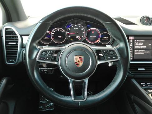 Used 2020 Porsche Cayenne AWD/4WD image 35