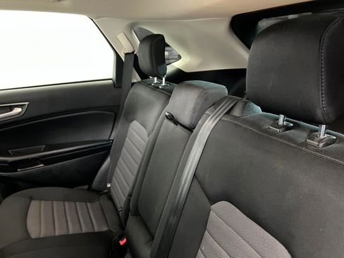 Used 2022 Ford Edge SE w/ Black Appearance Package image 20