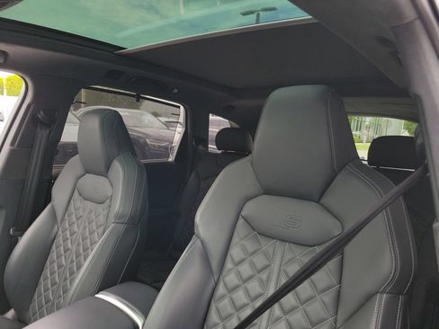 Certified 2023 Audi SQ7 Prestige w/ Prestige Package AWD/4WD image 15