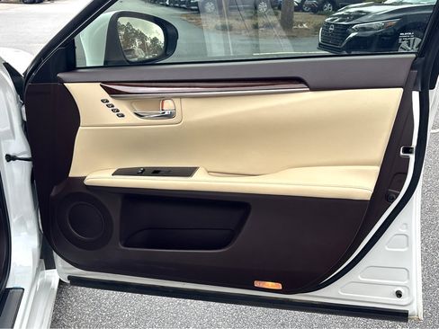 Used 2018 Lexus ES 350 image 18