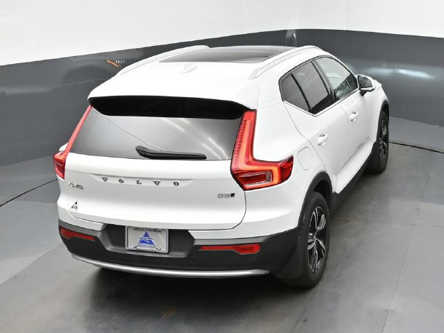 Used 2023 Volvo XC40 B5 Plus w/ Driver Assist Package AWD/4WD image 21