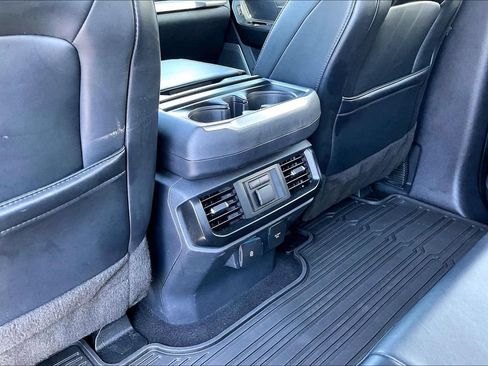 Used 2023 Ford F150 Raptor AWD/4WD image 13