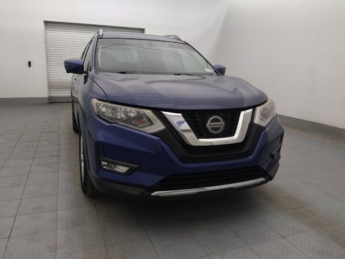 Used 2018 Nissan Rogue SV w/ Premium Package image 14