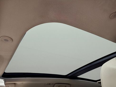 Certified 2022 Lincoln Corsair AWD w/ Premium Package image 16