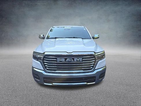 Used 2025 RAM 1500 Laramie AWD/4WD image 3