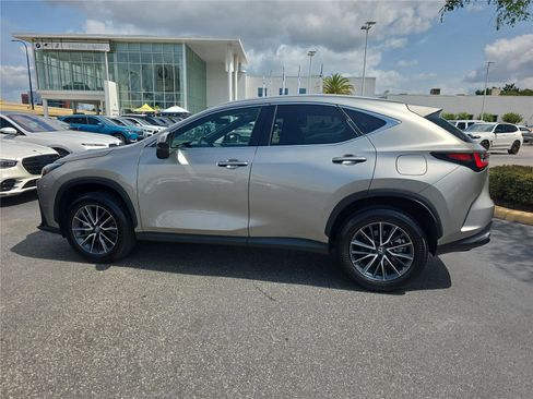 Used 2024 Lexus NX 250 FWD w/ Towing Package (2000 Lbs) image 4