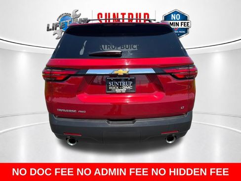 Used 2023 Chevrolet Traverse LT w/ LT Premium Package AWD/4WD image 5